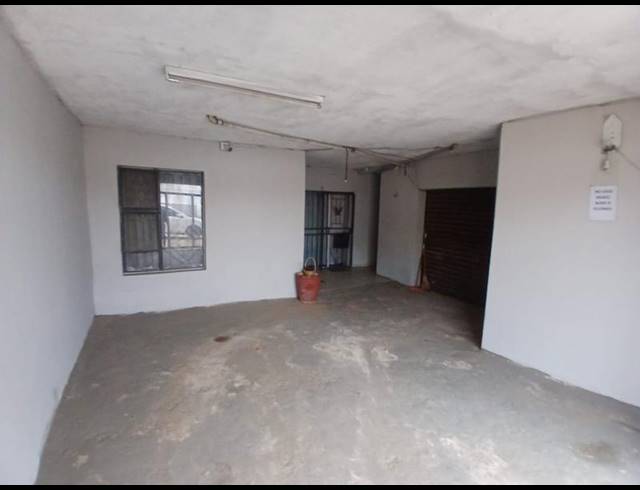 13 BEDROOM HOUSE FOR SALE IN OLIEVENHOUTBOSCH